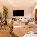 Hotel Sax Paris, Lxr Hotels & Resorts