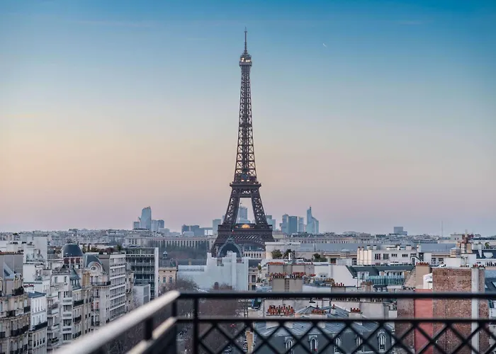 Hotel Sax Paris, Lxr Hotels & Resorts